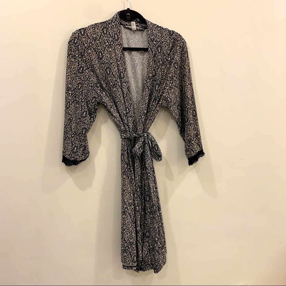 Marilyn Monroe intimates brand bathrobe